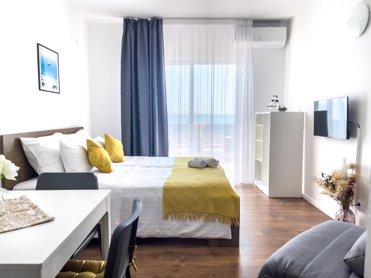פודסטראנה Apartments Goro מראה חיצוני תמונה